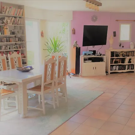 3 Etoiles 11 A 13 Pers 300m Piscine Privee Châtelaillon-Plage